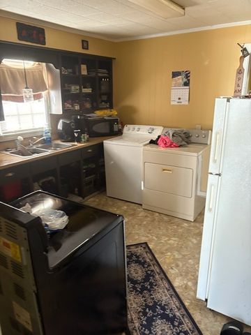 1011 Maple St, W, Fayetteville, TN 37334