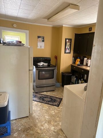 1011 Maple St, W, Fayetteville, TN 37334