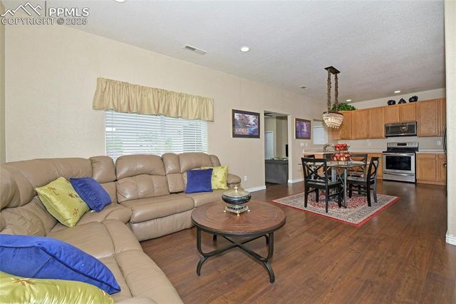 5137 Mountain Air Circle, Colorado Springs, CO 80916