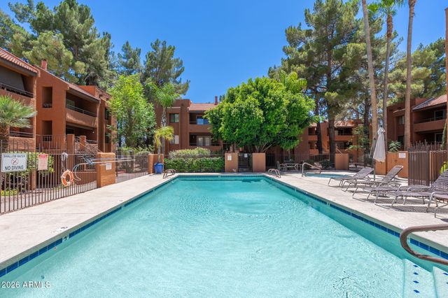 4704 E Paradise Village Parkway 106, Phoenix, AZ 85032