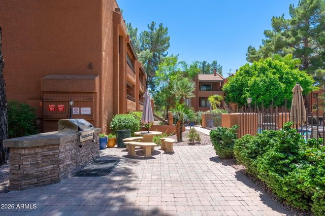 4704 E Paradise Village Parkway 106, Phoenix, AZ 85032