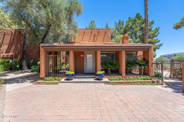 4704 E Paradise Village Parkway 106, Phoenix, AZ 85032