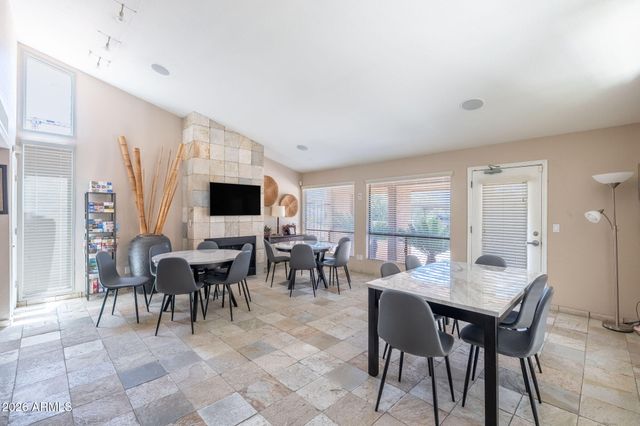 4704 E Paradise Village Parkway 106, Phoenix, AZ 85032