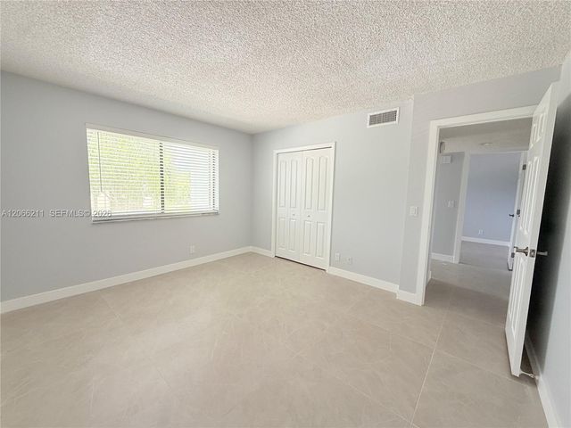 16511 Blatt Boulevard 203, Weston, FL 33326