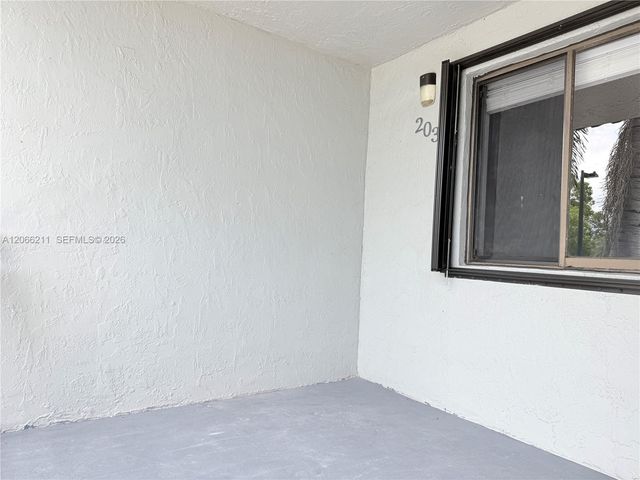 16511 Blatt Boulevard 203, Weston, FL 33326