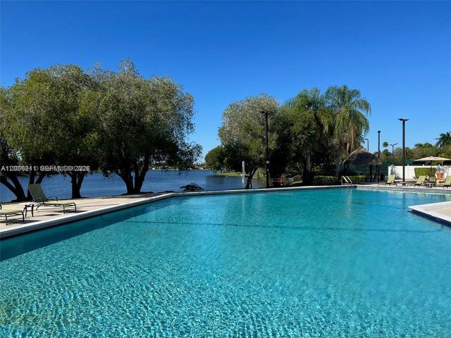 16511 Blatt Boulevard 203, Weston, FL 33326