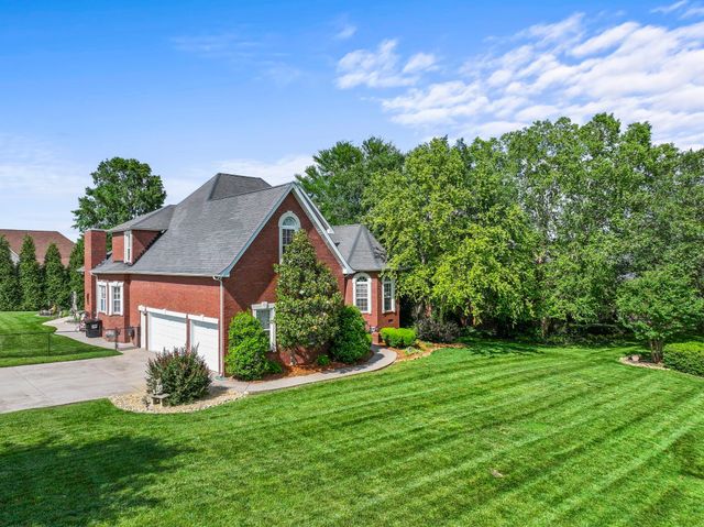 2052 Woodcliff Dr, Smyrna, TN 37167