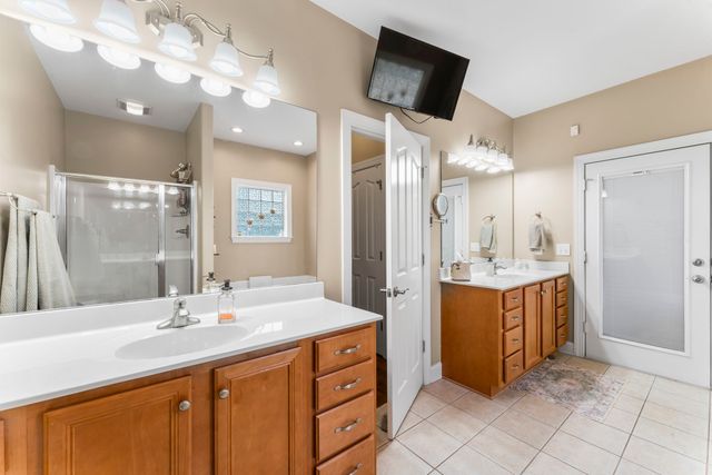 2052 Woodcliff Dr, Smyrna, TN 37167