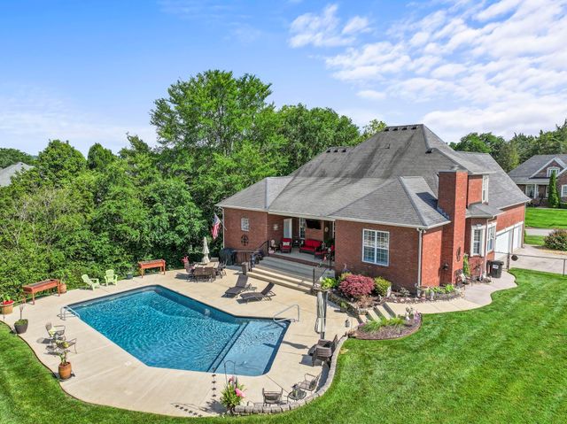 2052 Woodcliff Dr, Smyrna, TN 37167