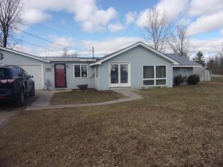 1984 W M-55, Tawas City, MI 48763