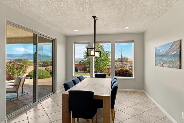 5004 Calle Espana NW, Albuquerque, NM 87120