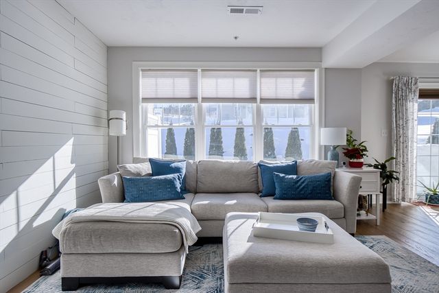 1401 Kenwood Way 1401, Clinton, MA 01510