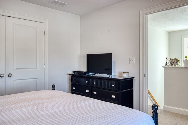 1401 Kenwood Way 1401, Clinton, MA 01510