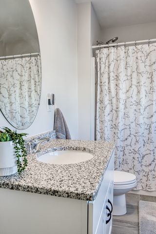 1401 Kenwood Way 1401, Clinton, MA 01510