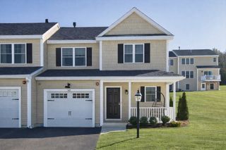 1401 Kenwood Way 1401, Clinton, MA 01510