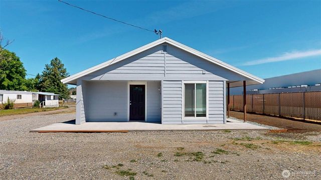 40 Utke Lane, Omak, WA 98841