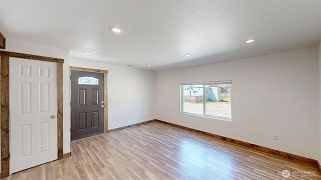 40 Utke Lane, Omak, WA 98841