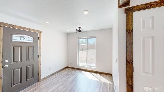 40 Utke Lane, Omak, WA 98841