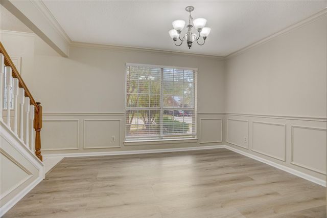 10 E Trillium Circle, The Woodlands, TX 77381