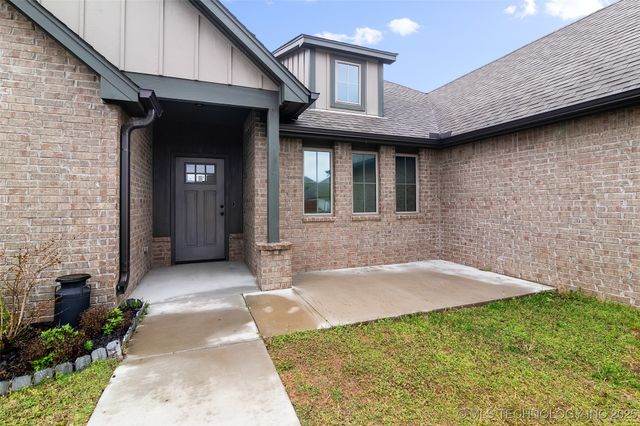 23211 E 104th Street S, Broken Arrow, OK 74014