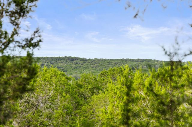 1010 Debco LN, Spicewood, TX 78669
