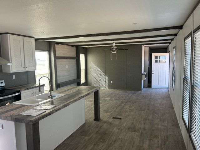 6928 Pr Kimber, Shallowater, TX 79363