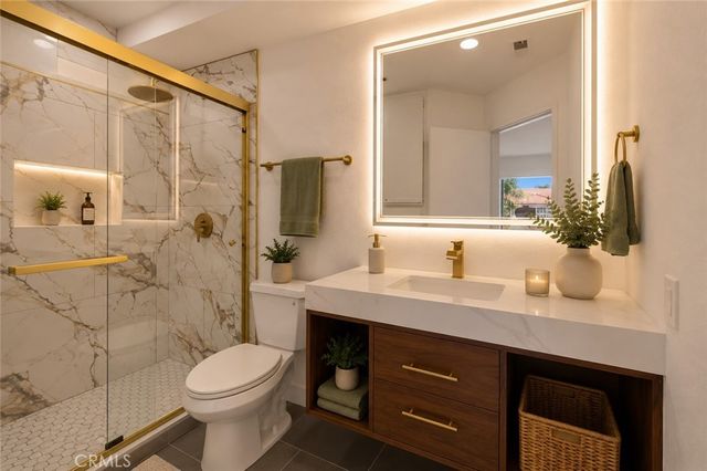 11821 Aurora Court, Fontana, CA 92337