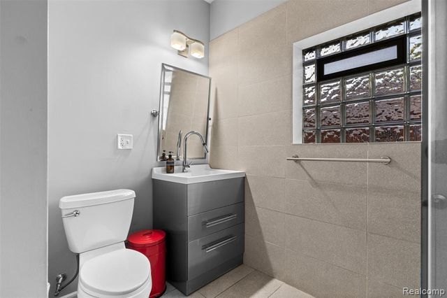 1085 Brooklawn Drive, Troy, MI 48084