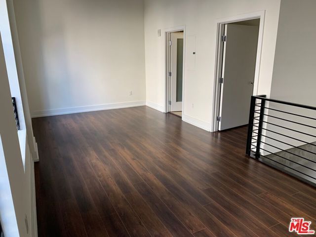 727 W 7th Street 303, Los Angeles, CA 90017