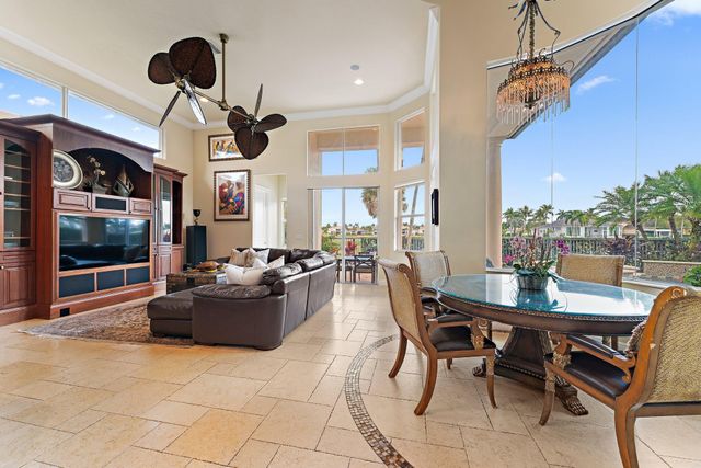 422 Savoie Drive, Palm Beach Gardens, FL 33410