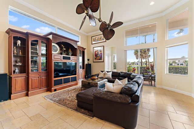 422 Savoie Drive, Palm Beach Gardens, FL 33410