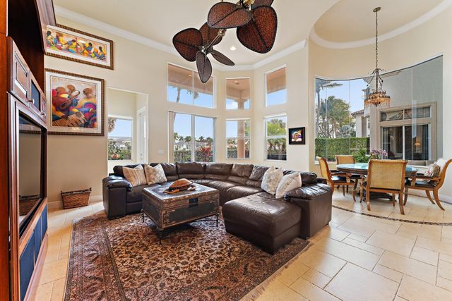 422 Savoie Drive, Palm Beach Gardens, FL 33410