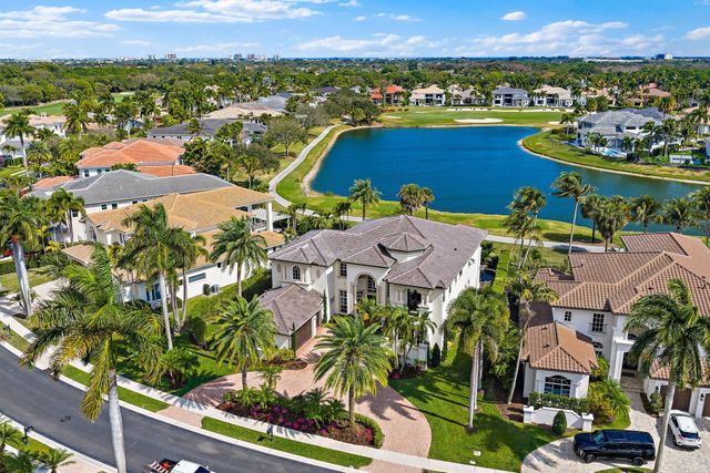 422 Savoie Drive, Palm Beach Gardens, FL 33410