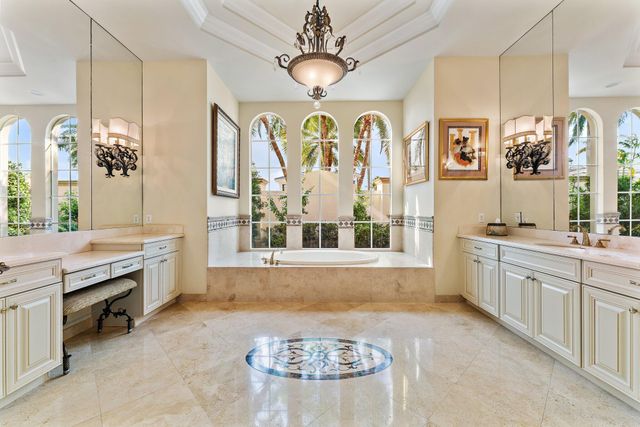 422 Savoie Drive, Palm Beach Gardens, FL 33410