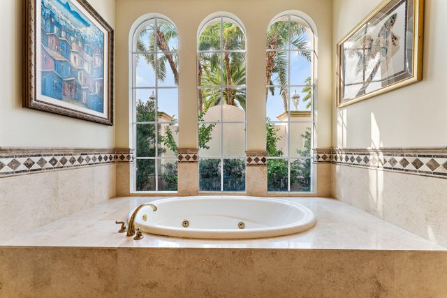 422 Savoie Drive, Palm Beach Gardens, FL 33410