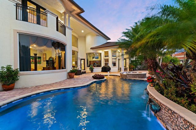 422 Savoie Drive, Palm Beach Gardens, FL 33410