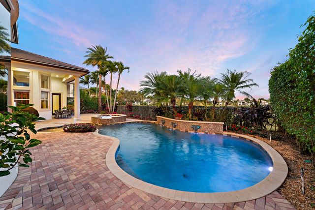 422 Savoie Drive, Palm Beach Gardens, FL 33410