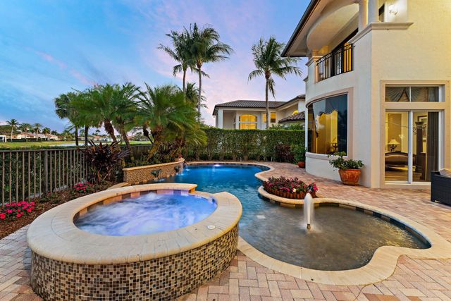 422 Savoie Drive, Palm Beach Gardens, FL 33410