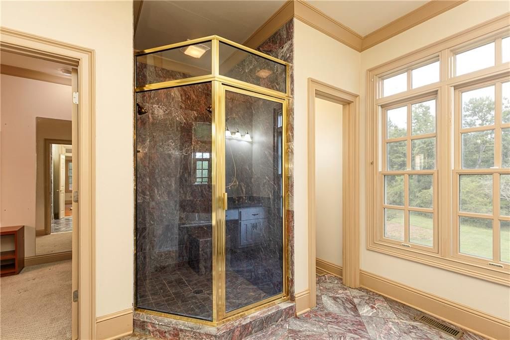 Image 30 of property listing at 538 Spring Place Road NE, White, GA 30184