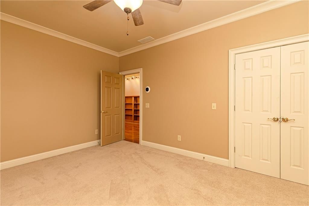 Image 34 of property listing at 538 Spring Place Road NE, White, GA 30184