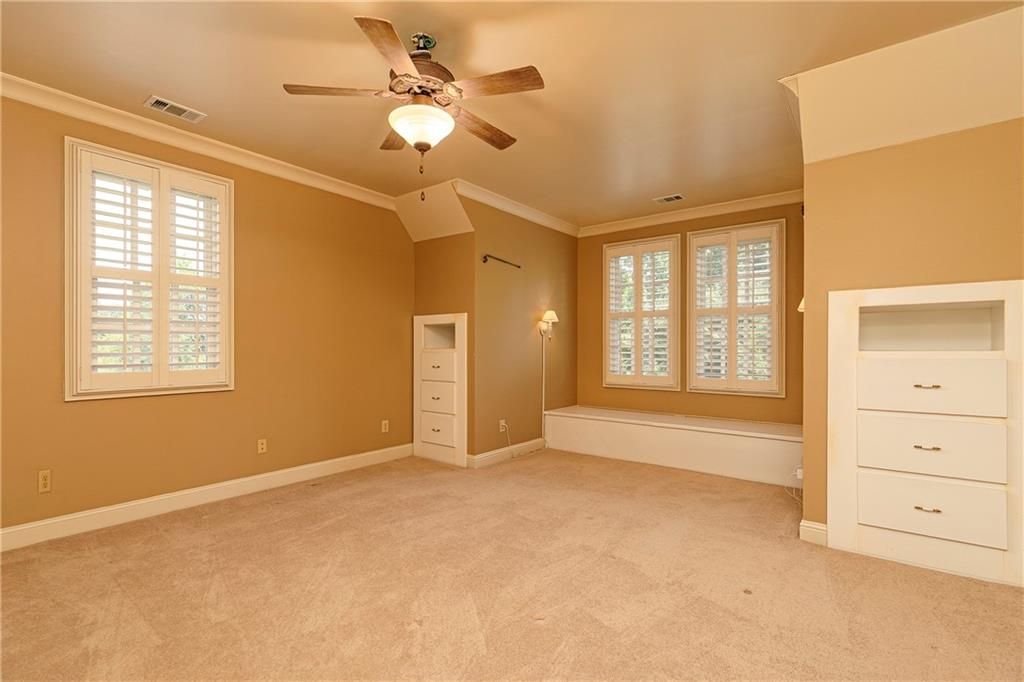 Image 35 of property listing at 538 Spring Place Road NE, White, GA 30184