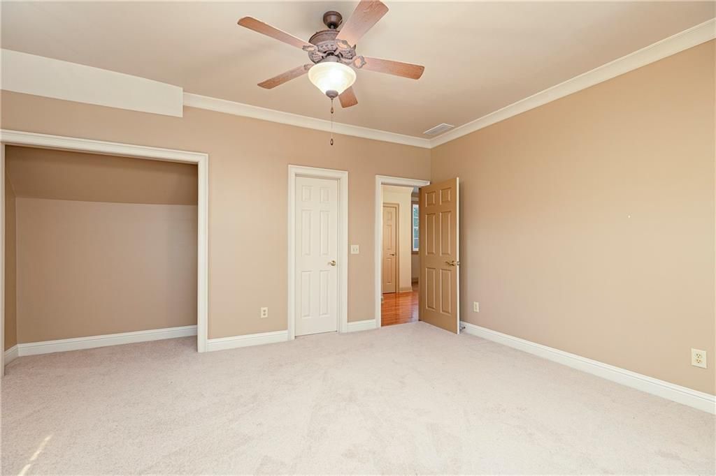 Image 37 of property listing at 538 Spring Place Road NE, White, GA 30184