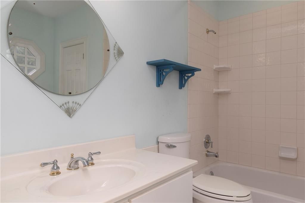 Image 41 of property listing at 538 Spring Place Road NE, White, GA 30184