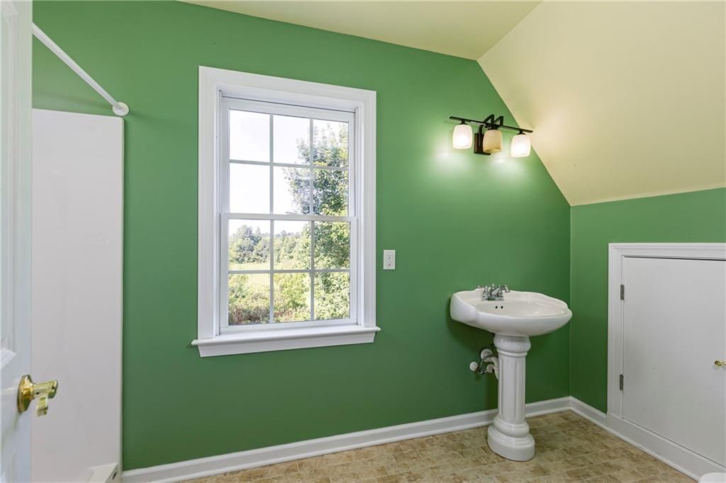 Image 47 of property listing at 538 Spring Place Road NE, White, GA 30184