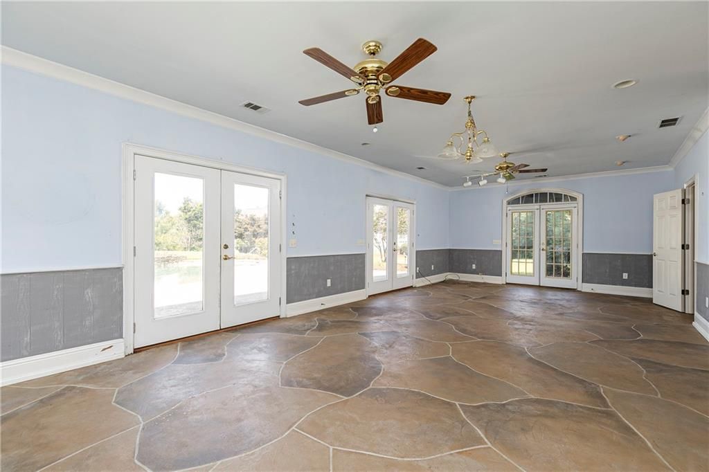 Image 51 of property listing at 538 Spring Place Road NE, White, GA 30184