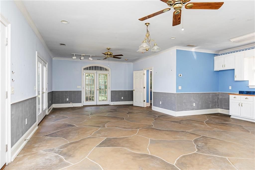 Image 52 of property listing at 538 Spring Place Road NE, White, GA 30184