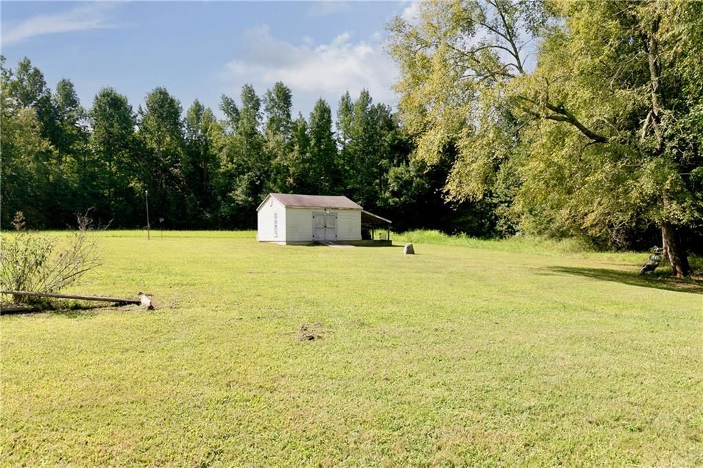 Image 60 of property listing at 538 Spring Place Road NE, White, GA 30184