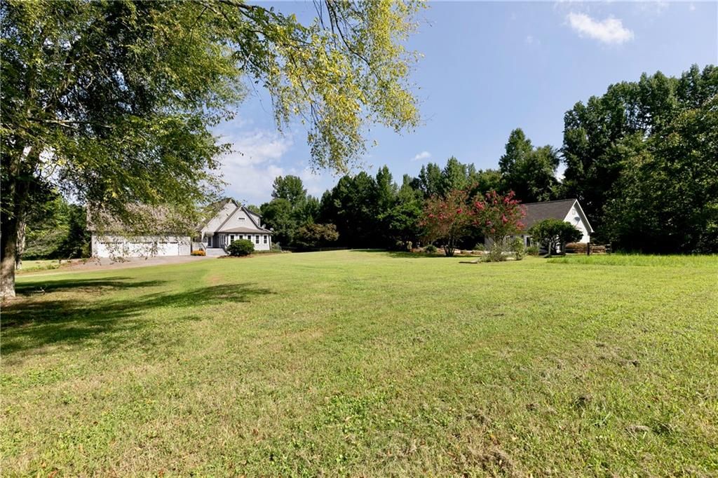 Image 63 of property listing at 538 Spring Place Road NE, White, GA 30184