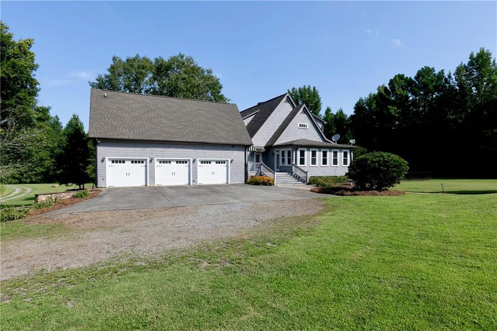 Image 64 of property listing at 538 Spring Place Road NE, White, GA 30184