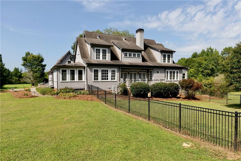 Image 67 of property listing at 538 Spring Place Road NE, White, GA 30184